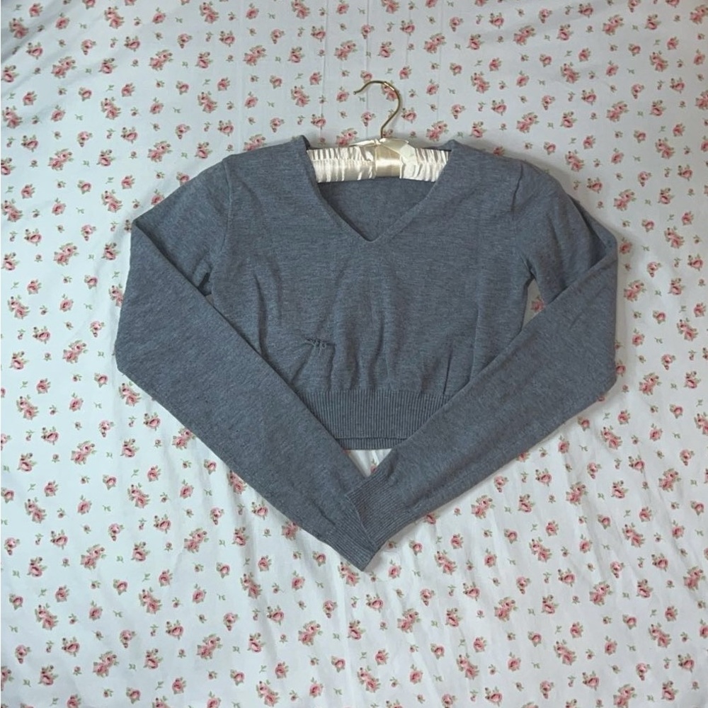 ♡ Brandy Melville Cropped Sweater ♡